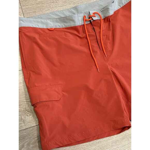 Duluth Trading Mens Size 48 Nanotex DuluthFlex Bull Moose Red Board Shorts - Picture 4 of 8